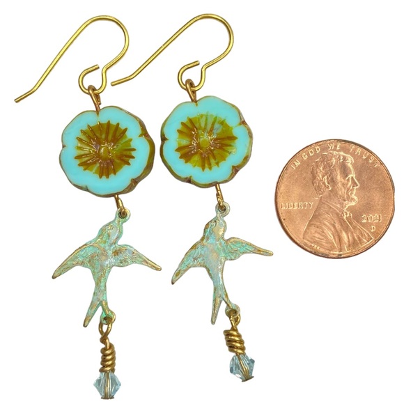 Hibiscus with Blue Flying Bird Earrings - Picture 3 of 4